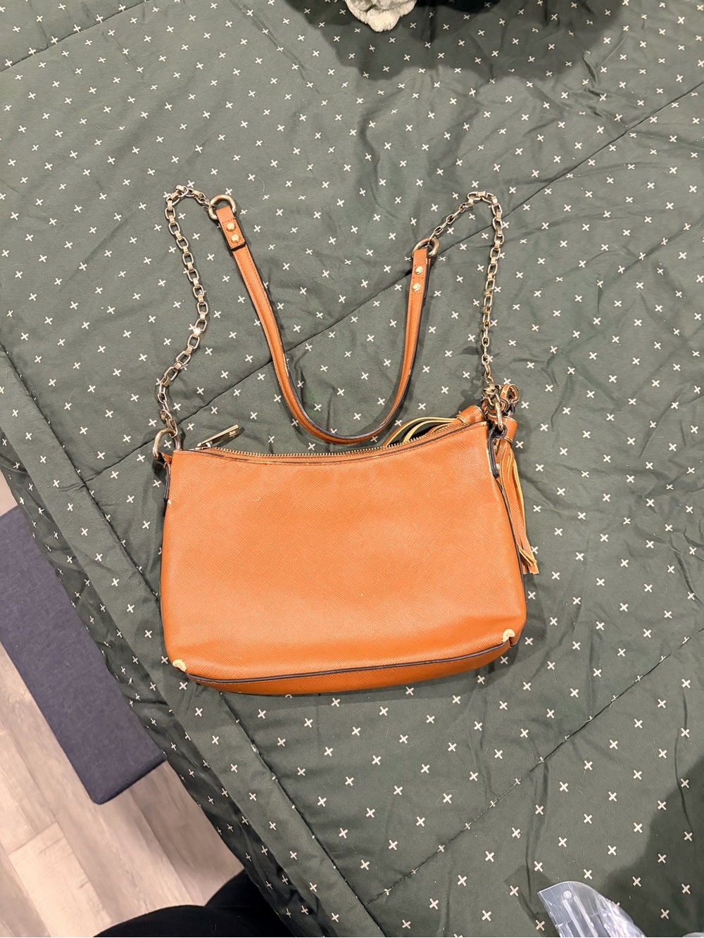 Women's Tan Leather Chain-Accent Shoulder Bag